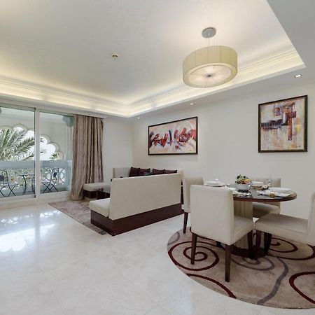Maison Privee - Charming Apt With Sea View On The Palm Jumeirah Дубай Екстер'єр фото