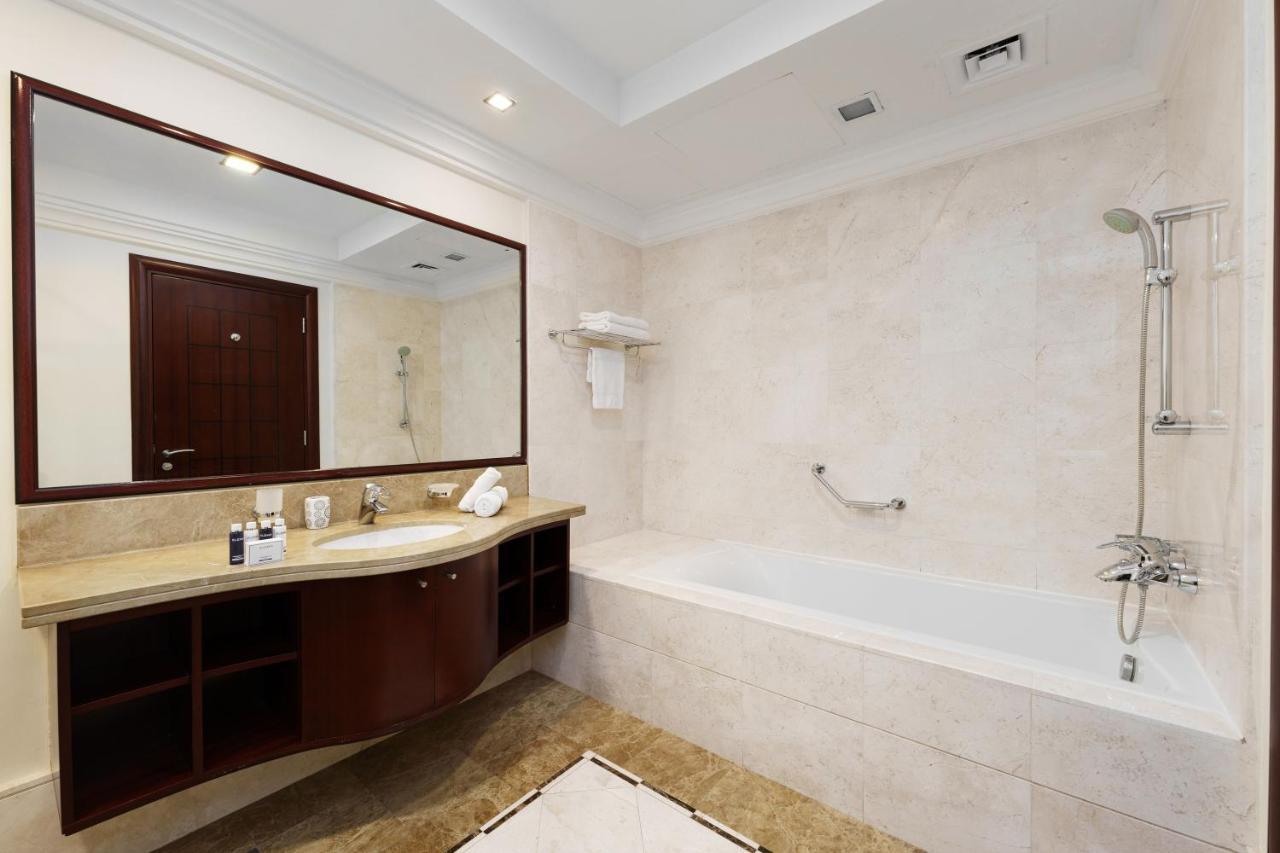Maison Privee - Charming Apt With Sea View On The Palm Jumeirah Дубай Екстер'єр фото